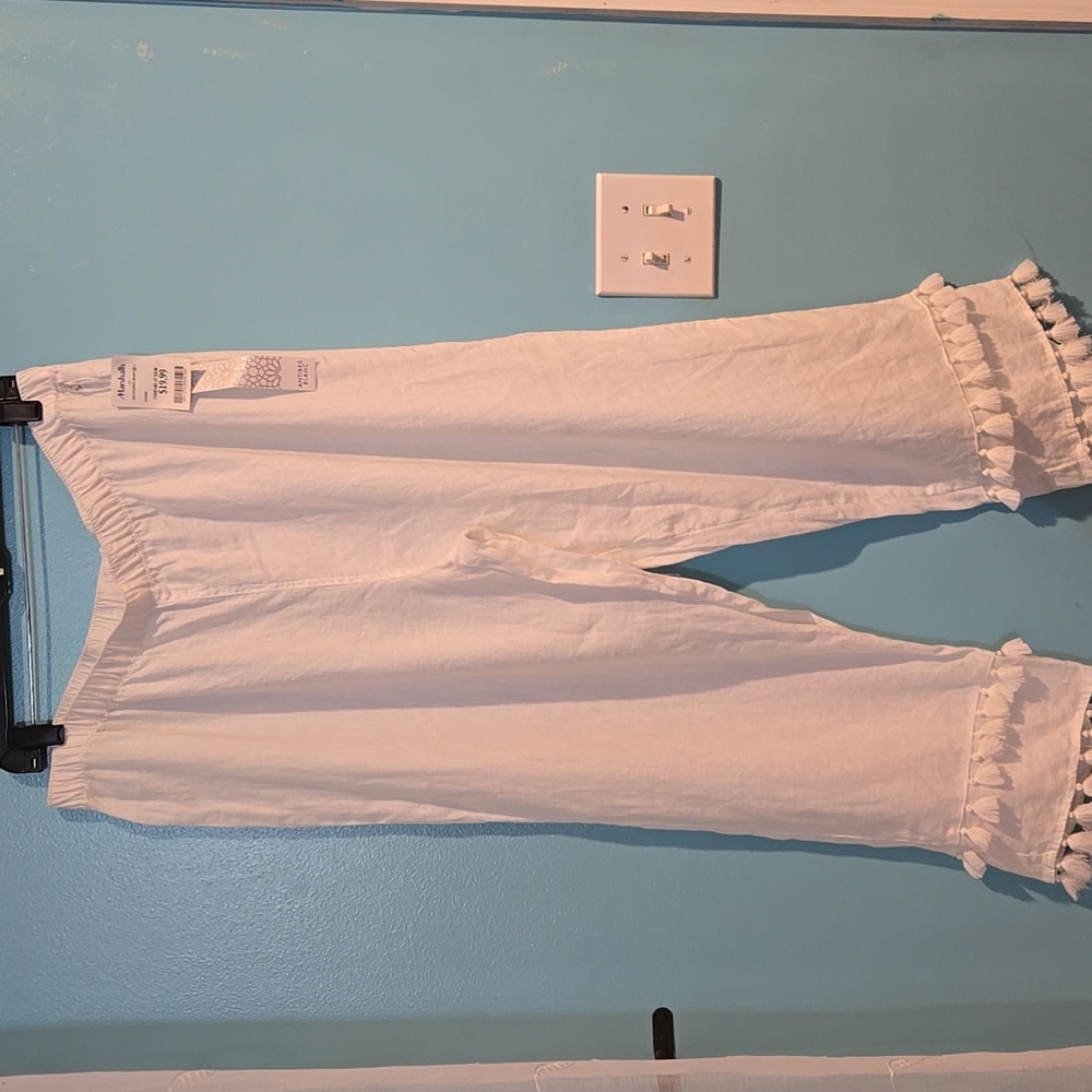 NWT White Tassel Trim Pants Size XL